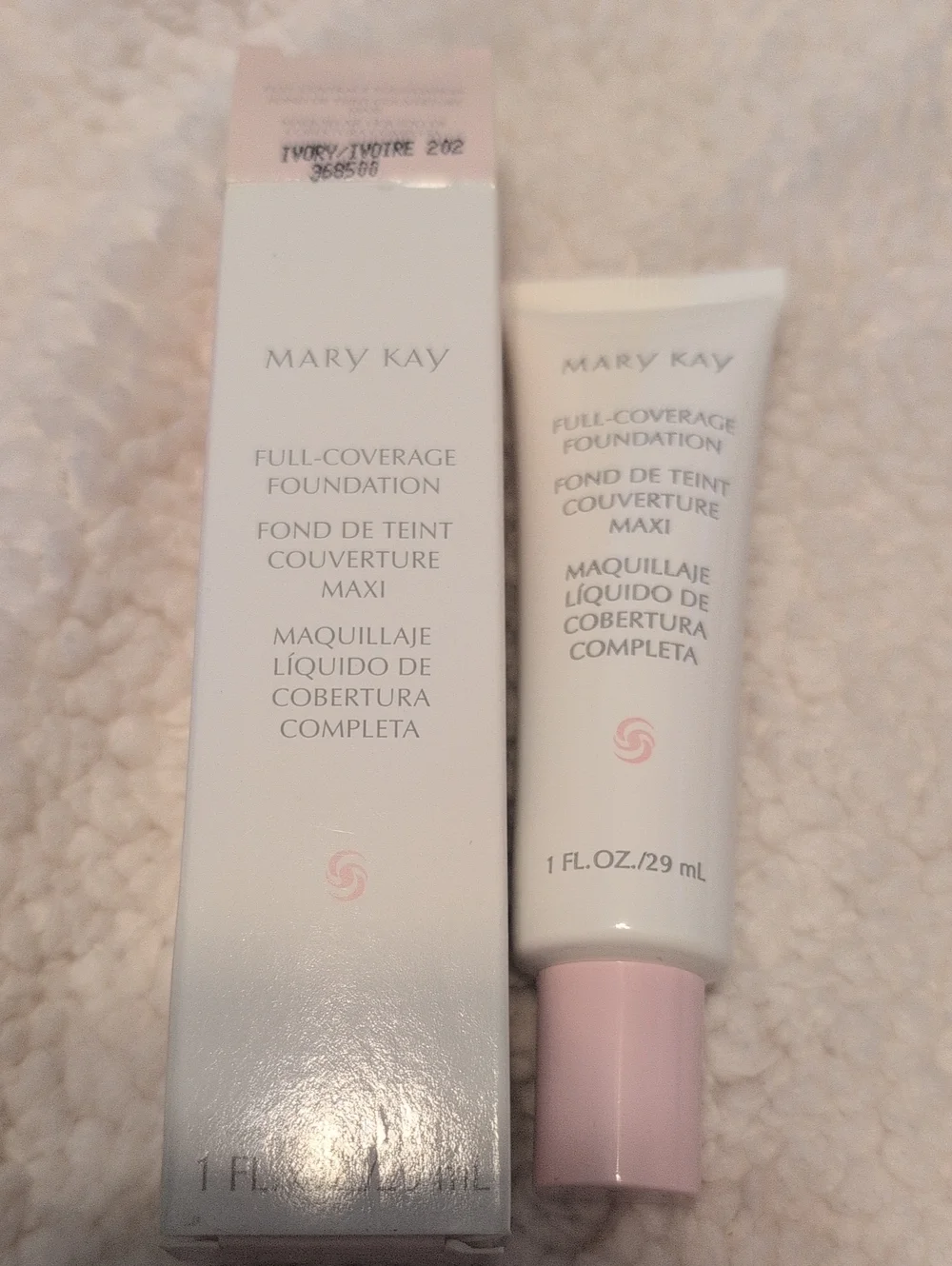 NWT Mary Kay Full-Coverage Foundation - Ivory 202